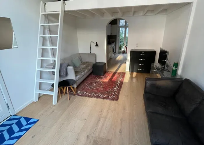 Rummelig Kobenhavnerlejlighed *